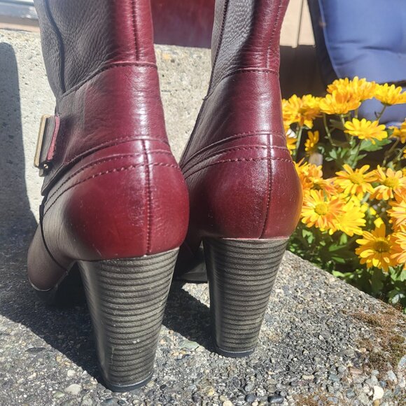 Leather Burgundy Red Ankle Boots Size 8 Zipper Booties Clarks - Picture 4 of 11